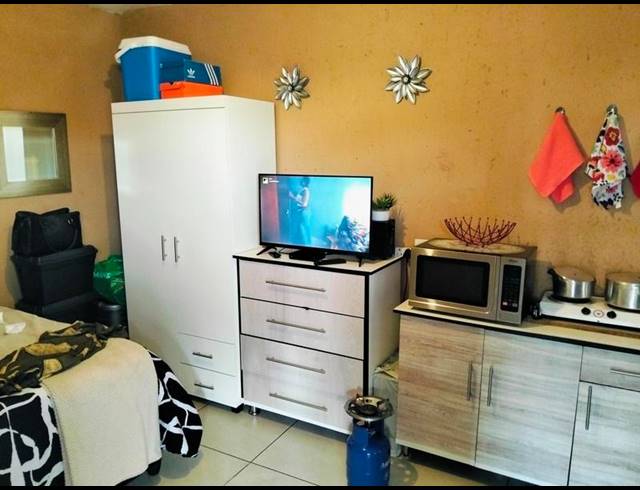 20 BEDROOM HOUSE FOR SALE IN PHOMOLONG